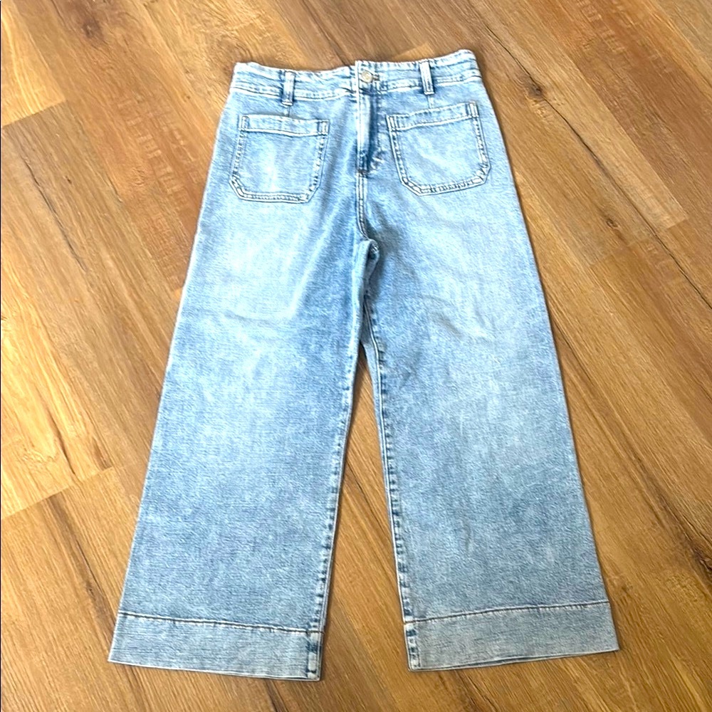 Women's Light Blue Wide-Leg Jeans